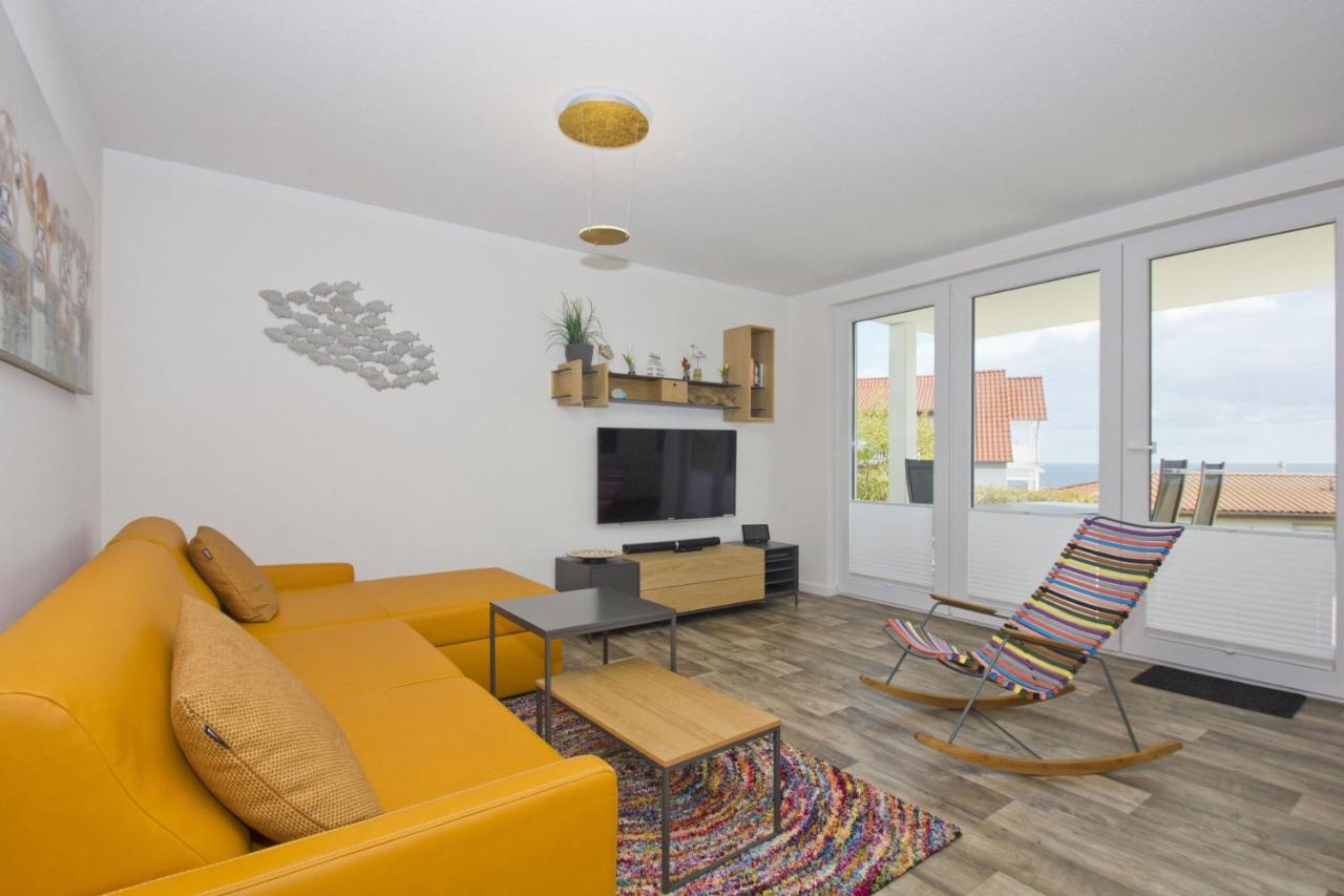 Mit Meerblick Und Terrasse, Gratis Nutzung Vom Ahoi Erlebnisbad Und Sauna In Sellin - Meeresblick Fewo 68 Goehren  Exterior foto